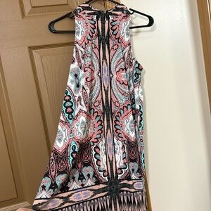 Women’s sleeveless print dress
